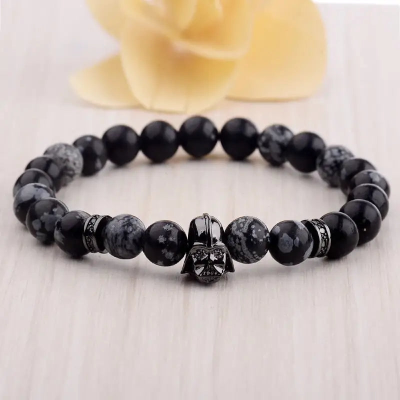 Une bague en diamant Dark Vador, un collier Chewbacca… Découvrez ces  incroyables bijoux Star Wars ! - Télé Loisirs